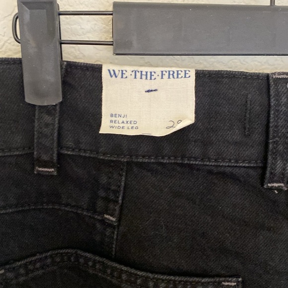 FREE PEOPLE WE THE FREE BENJI RELAXED WIDE LEG JEANS. NWT. THEA BLACK - Picture 9 of 10